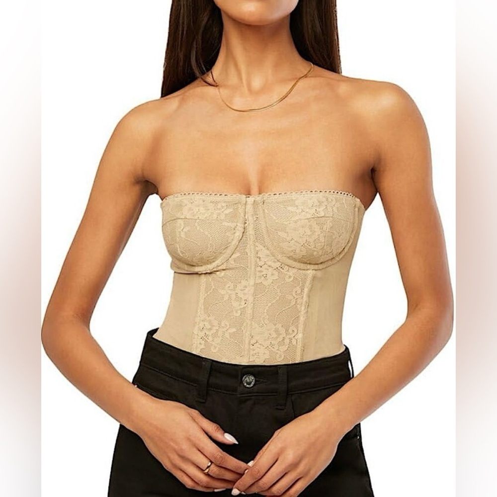 NWT WeWoreWhat Lace Corset